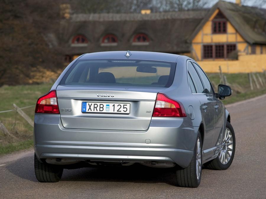  Volvo S80 2006 года  (фото 11 из 160)